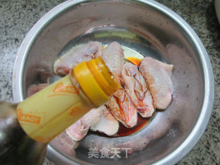 蒜泥鸡翅中步骤6