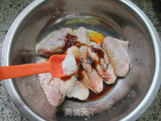 蒜泥鸡翅中步骤8