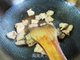 红椒五花肉炒蘑菇步骤7