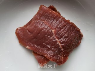 麻辣牛柳步骤1