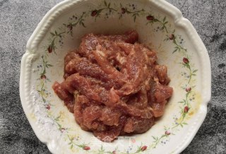 麻辣牛柳步骤4