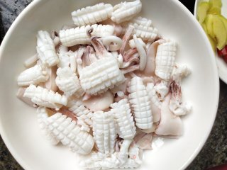 甜椒炒鱿鱼步骤7