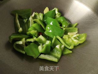 甜椒炒鱿鱼步骤10