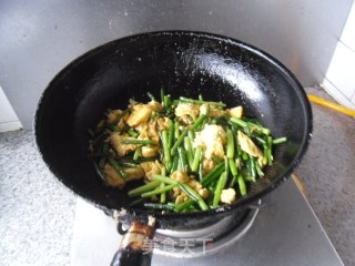 干炒蒜薹步骤10
