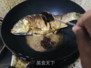 家常酱烧鲤鱼步骤4