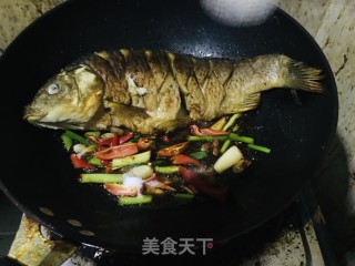 家常酱烧鲤鱼步骤5