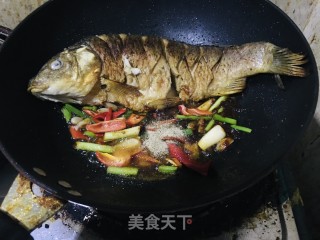家常酱烧鲤鱼步骤6