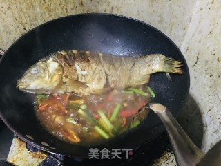 家常酱烧鲤鱼步骤7