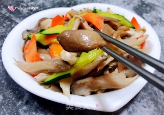 黄瓜胡萝卜炒平菇步骤13