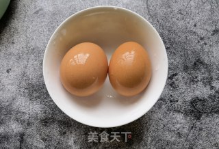 韭菜水烘鸡蛋步骤1