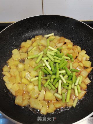 蒜苔炒土豆步骤5