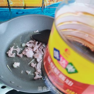 菜花炒肉步骤8