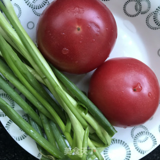 番茄炒虾仁滑蛋步骤1