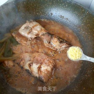 家常烧鲈鱼步骤12