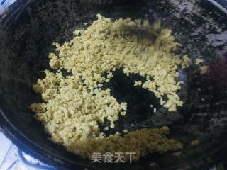 鸡蛋炒鱼籽步骤4