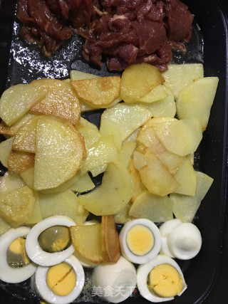 牛肉土豆炒尖椒步骤2