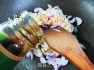 洋葱炒豆腐皮步骤7
