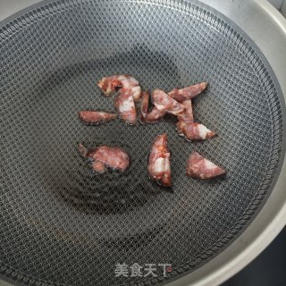 麻辣肠炒香椿步骤10