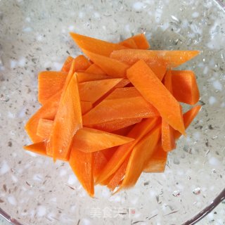 贡菜炒核桃步骤4