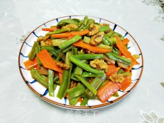贡菜炒核桃步骤14