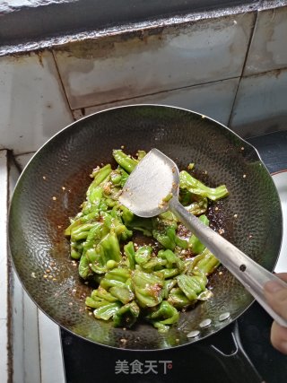 虎皮海椒步骤5
