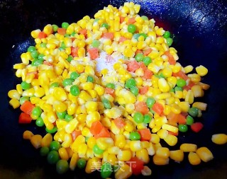 #清淡美食#时蔬炒玉米步骤7