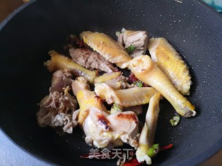 酱炒鸡块步骤5
