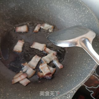 腊肉炒平菇步骤7