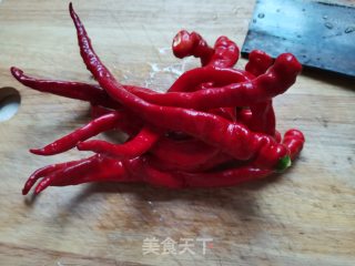 肉末榨菜炒红辣椒步骤1