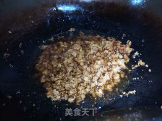 肉末榨菜炒红辣椒步骤4