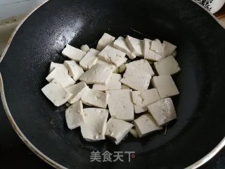 红烧豆腐虾仁步骤3