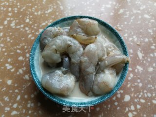 红烧豆腐虾仁步骤1