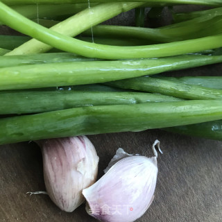 山茶油炒苦瓜步骤3
