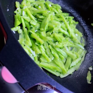 山茶油炒苦瓜步骤10