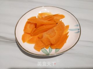 降压低脂：西芹炒香干步骤2