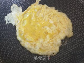 黄瓜菠菜炒鸡蛋步骤2