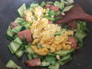 黄瓜菠菜炒鸡蛋步骤5