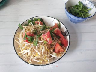 西红柿炒豆芽步骤2