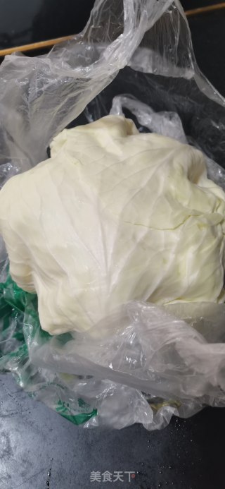 青椒炒圆白菜步骤1