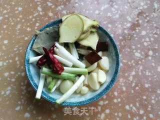 红烧凤爪小土豆步骤3