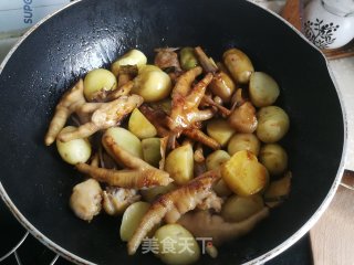 红烧凤爪小土豆步骤8