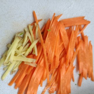 芹菜胡萝卜炒腊肉步骤7