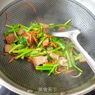 芹菜胡萝卜炒腊肉步骤17