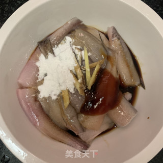 黄豆酱焖豆腐鱼步骤3
