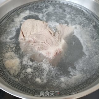 “清淡美食”梅花肉炖山药步骤6