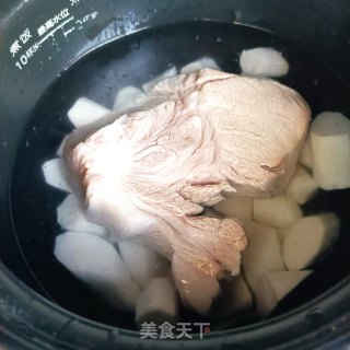 “清淡美食”梅花肉炖山药步骤8