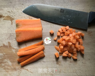 豌豆木耳炒胡萝卜步骤3