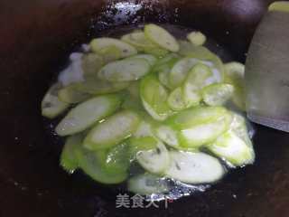 水煮丝瓜步骤3
