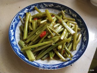 酸辣空心菜梗步骤8