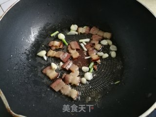 腊肉炒栀子花步骤4